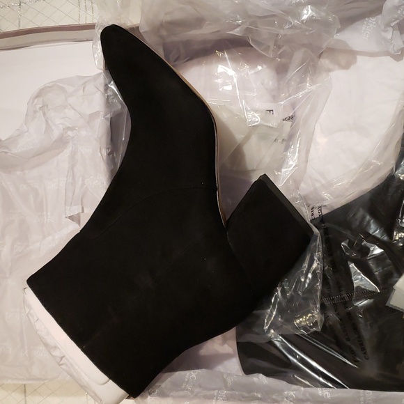 BOTKIER New York Boots Suede Leather Block Heel Bootie BLACK NIB Women's 9.5 - Picture 11 of 16